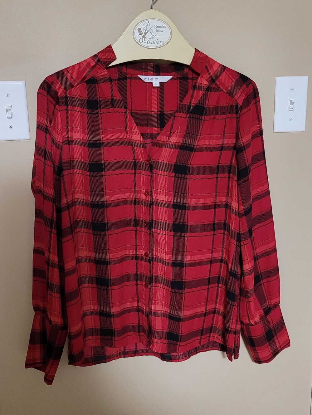 💜2 for $10💜 Bundle and save Red and Black Plaid V-Neck Button-Front Blouse